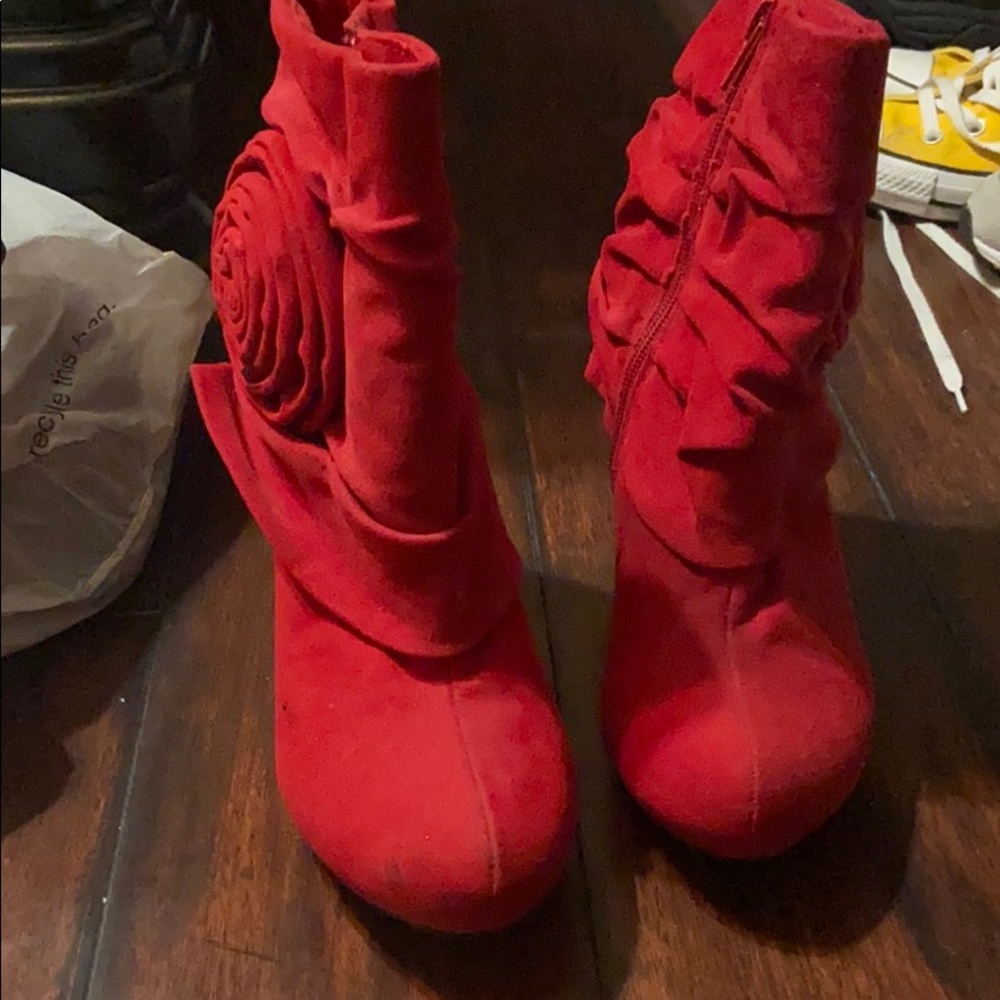 Red booties - Picture 4 of 4